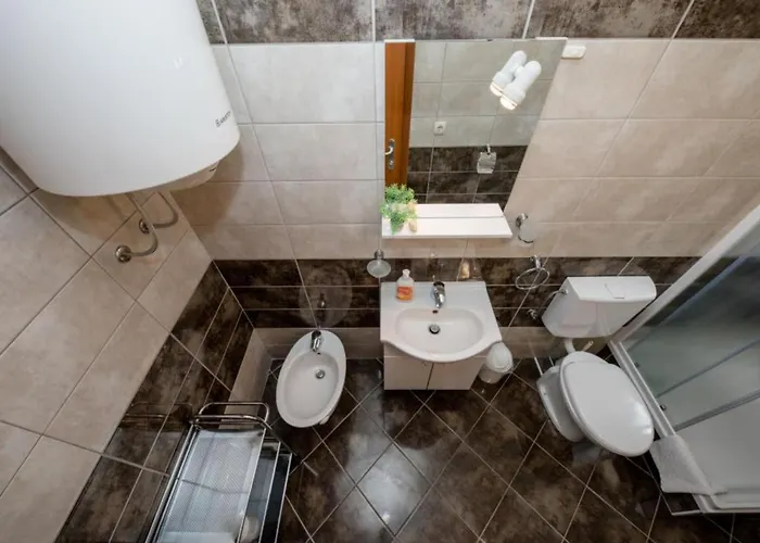 Scerbe Gordana & Miljenko Rab - Three Bedroom With Terrace 2 Rab Town