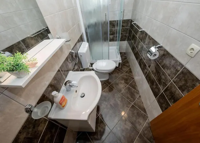 Scerbe Gordana & Miljenko Rab - Three Bedroom With Terrace 2 * Rab Town