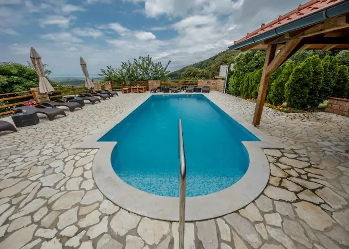 Scerbe Gordana & Miljenko Rab - Three Bedroom With Terrace 2